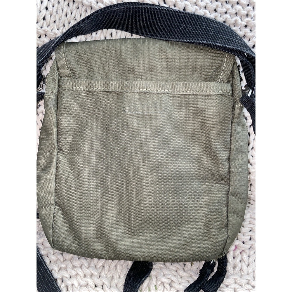 Eddie Bauer Travel Hiking Olive Green Crossbody Bag - Picture 4 of 8